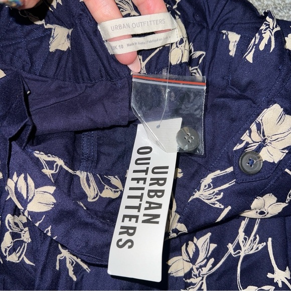 Urban Outfitters Breezy Floral Navy Relaxed Fit Diane Paperbag Wide Leg Pant - Picture 6 of 15